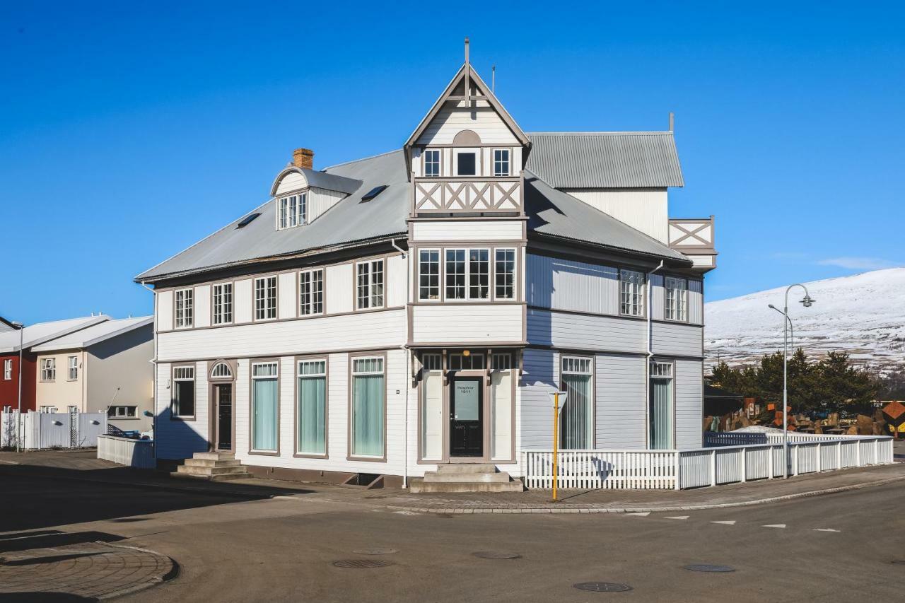 Hoepfner And Tulinius Historical Houses Акурейри Екстериор снимка